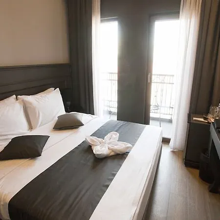 Solun's Riverside 3* סקופיה